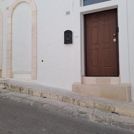 Hotel Petrakis House Ostuni Esterno foto