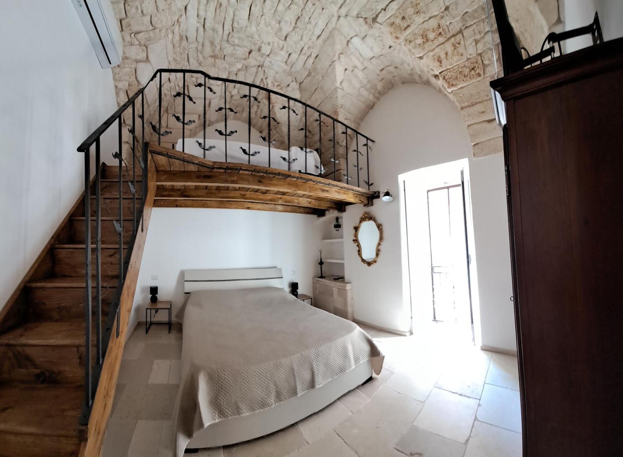 Hotel Petrakis House Ostuni Esterno foto
